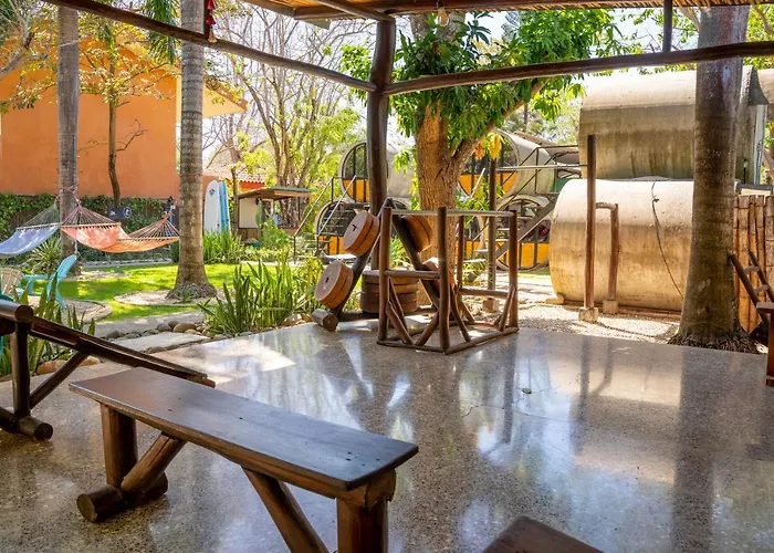 Hostel Pipe House