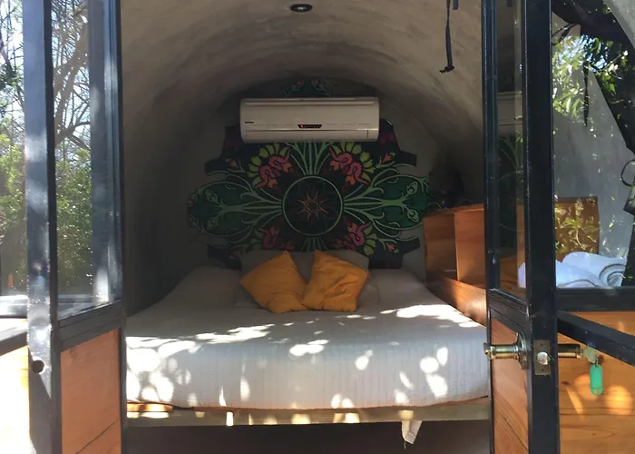 Pipe House Hostel *