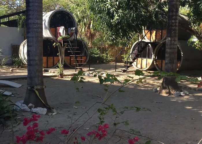 Hostel Pipe House