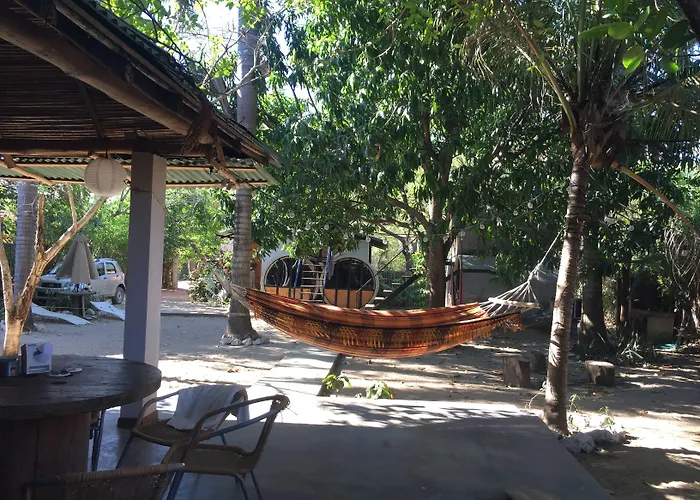 Hostel Pipe House *