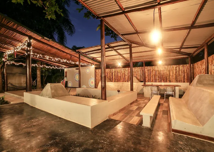 Pipe House Hostel *