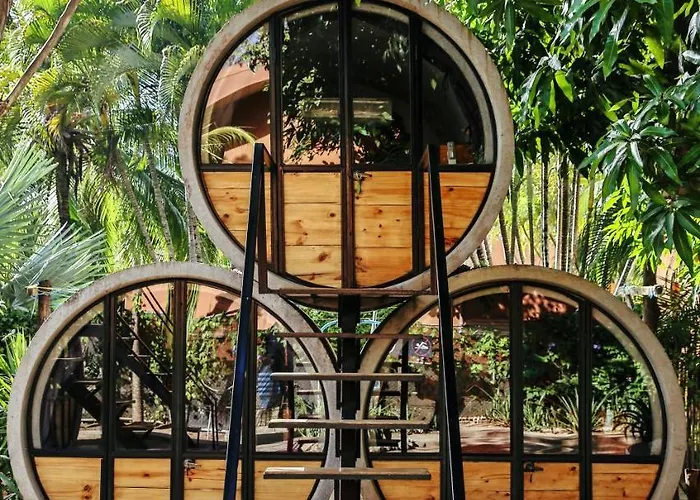 Pipe House Hostel *